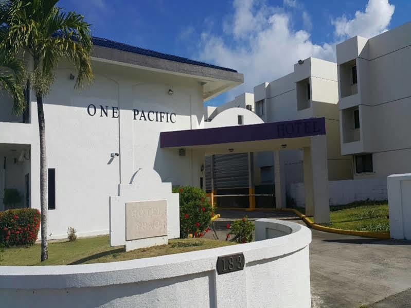 One Pacific Hotel Тамунинг Экстерьер фото